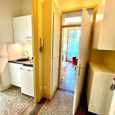 Aparthotel La Leonie 3*