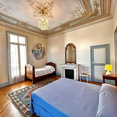 La Leonie Aparthotel 3*