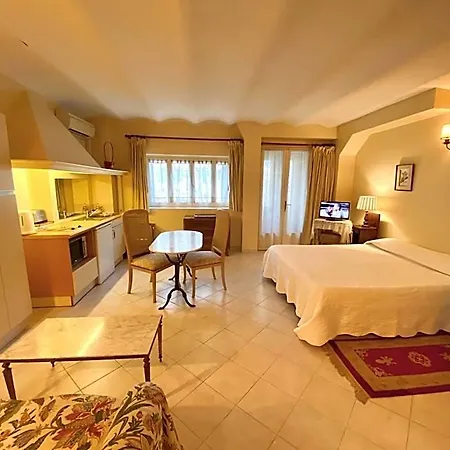 Aparthotel La Leonie Nizza