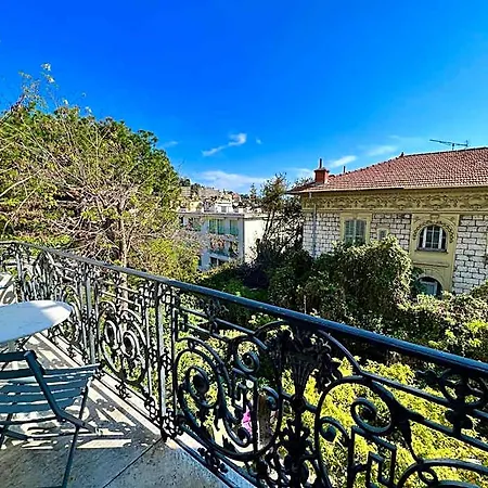 La Leonie Hotel apartamentowy 3*