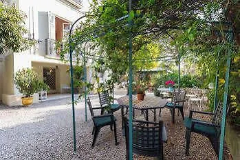 Apart Otel La Leonie