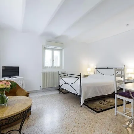 Aparthotel Residence La Villa Leonie 2*