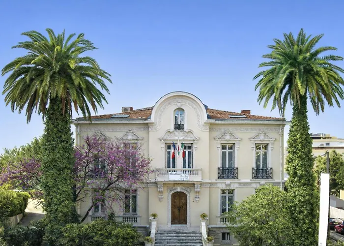La Leonie Aparthotel