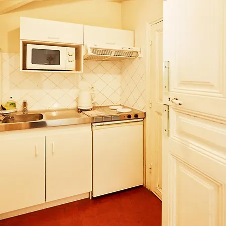 Residence La Villa Leonie 2*